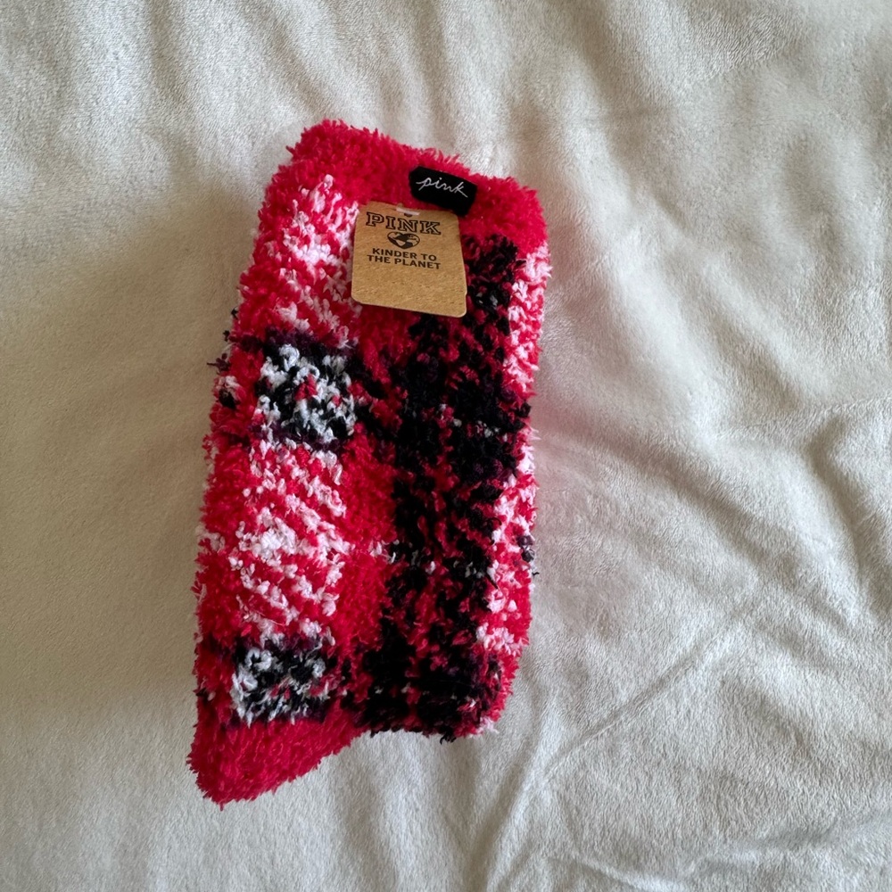 NWT VS PINK fuzzy socks